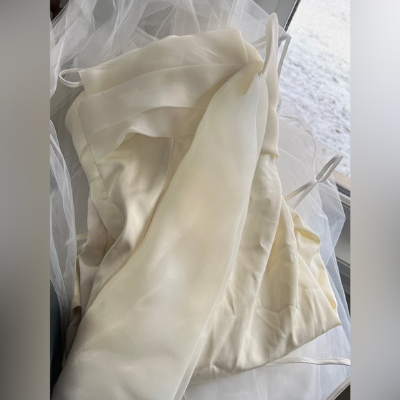 [ MINT ] Wedding gown & Veil - Picture 6 of 6